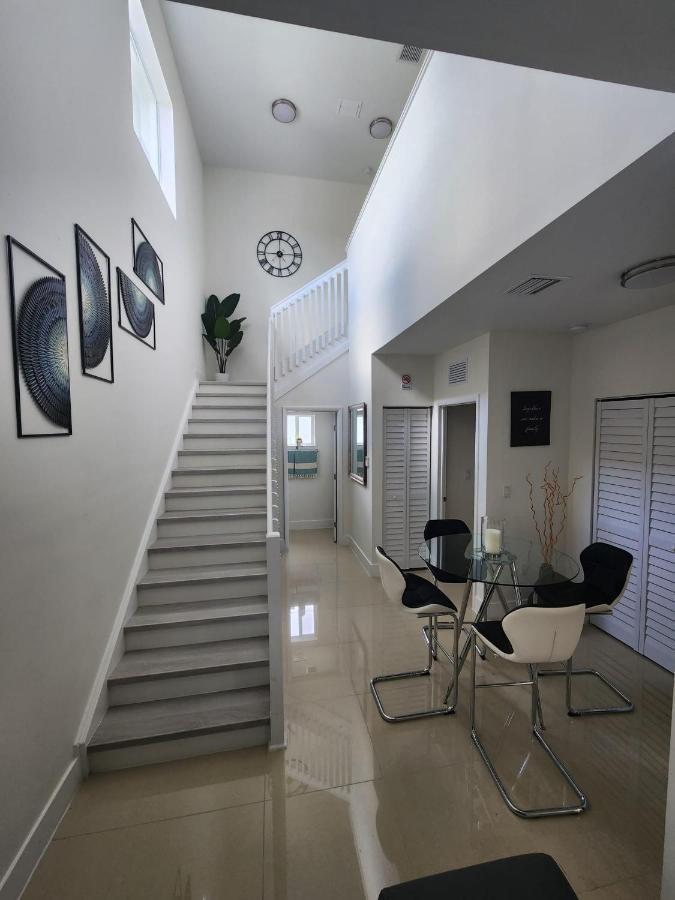 The 305 Villa Miami Exterior photo